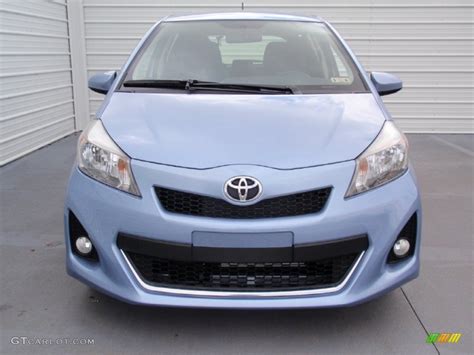 Waveline Pearl Toyota Yaris Se Door Photo