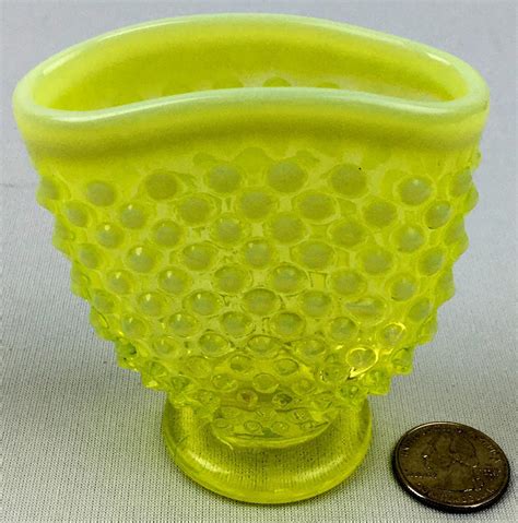 Lot Vintage Fenton Yellow Vaseline Uranium Opalescent Hobnail Fan Vase