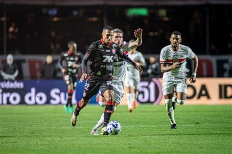 Ec Vitória X São Paulo Futebol Clube Minuto A Minuto - Vitória x São Paulo: Veja os gols e os melhores momentos