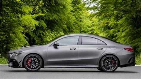 Nuova Mercedes CLA 45 AMG S coupé da 421 cv La scheda