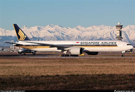 9V SWP Singapore Airlines Boeing 777 312ER Photo By Giorgio Parolini