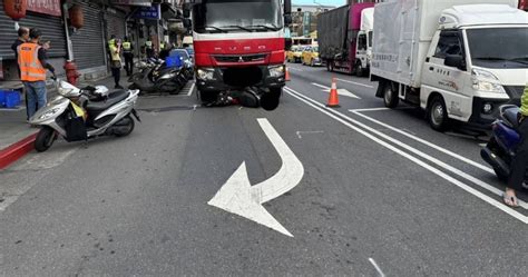 南港死亡車禍！女騎士遭水泥預拌車輾過 身體多處骨折慘死 社會 Ctwant