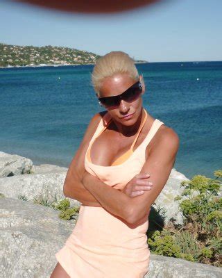 Exhib Plage Micro Bikini Tallons Heels Beach Milf Public Porn Pictures XXX Photos Sex Images