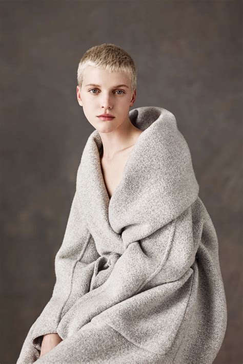 Max Mara Atelier Fall 2022 Ready To Wear Collection Max Mara Ready