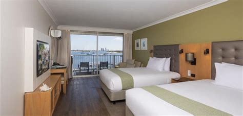 Sea World Resort - Flybuys Travel