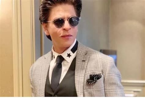 Shah Rukh Khan Completes 3 Decades In Bollywood Heres One Thing Hes