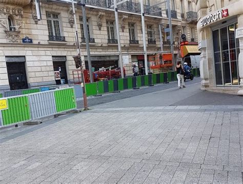 Installation de rideaux métalliques à Paris Meilleur Prix