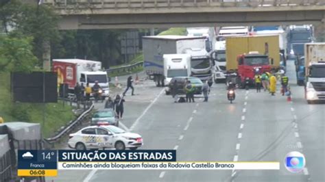 Vídeo Grupos bolsonaristas ainda fazem bloqueios na rodovia Castello