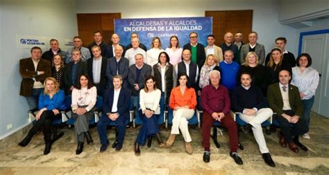 Los Alcaldes Del PP De Cantabria Firman Un Manifiesto Por La Igualdad