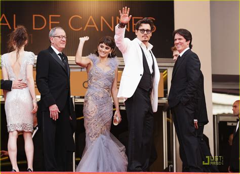 Penelope Cruz Johnny Depp Premiere Pirates In Cannes Photo