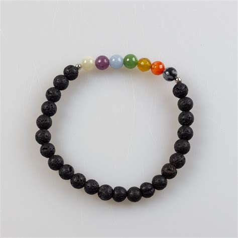 Bracciale Elastico In Pietra Lavica E Pietre Chakra Cm M Didoni