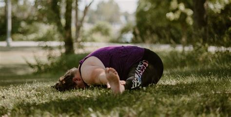 7 Yoga Poses to Align your Sacral Chakra (Svadhisthana)