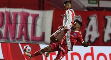 River Y Un Duro Debut Frente A Argentinos Hora Formaciones Y C Mo Ver