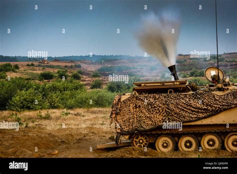 M1064 Mortar Carrier Hi Res Stock Photography And Images Alamy