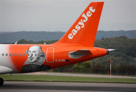 G EZBI Airbus A 319 111 EasyJet Bristol Lulsgate Flickr