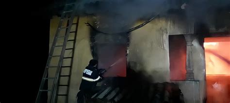 Video Incendiu puternic în Argeș O persoană a suferit arsuri epitesti