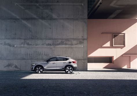 VOLVO XC40 Recharge Specs & Photos - 2022, 2023, 2024 - autoevolution