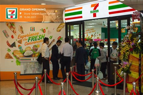 7-Eleven opens inaugural Vietnam store | Tuoi Tre News