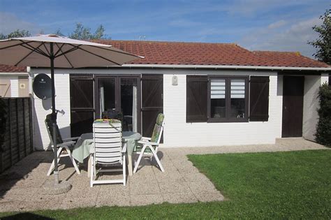 D Nenhaus Zeewind Ii Bungalow In Bredene Herr J Offermans