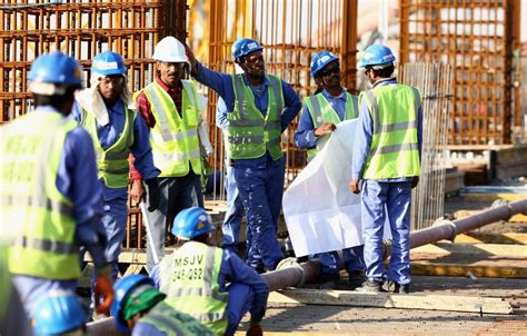 Qatar Des Ouvriers Du Chantier De La Coupe Du Monde De Football Sont