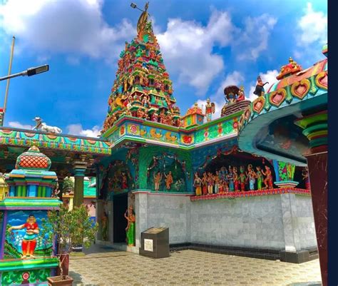 Menelusuri Keajaiban Sejarah Kuil Shri Mariamman Kota Medanpesona