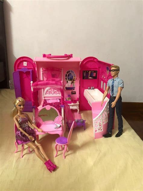 Barbie pink house, Hobbies & Toys, Toys & Games on Carousell