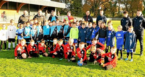 Maël Carhaix Les Footballeurs U9 Réunis En Plateau à Maël Carhaix Le Télégramme