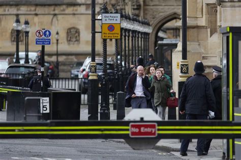 Attentato A Londra Davanti A Westminster Corriere It