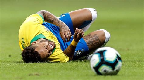 Brasil En Problemas Neymar Queda Fuera De La Copa América Por Lesión Telemundo San Diego 20