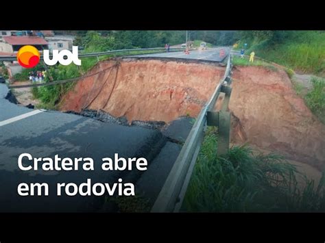 VÍDEO Cratera se abre e interdita trecho da BR 393 no Rio de Janeiro