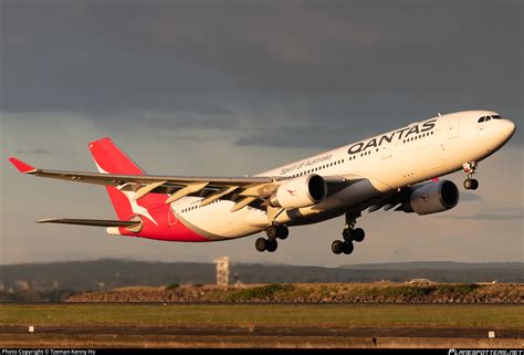 Vh Ebn Qantas Airbus A Photo By Tzeman Kenny Ho Id