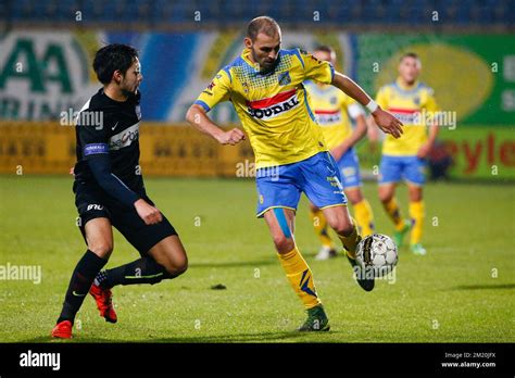 Westerlo Belgien Genks Sandy Walsh Und Westerlos Maxime