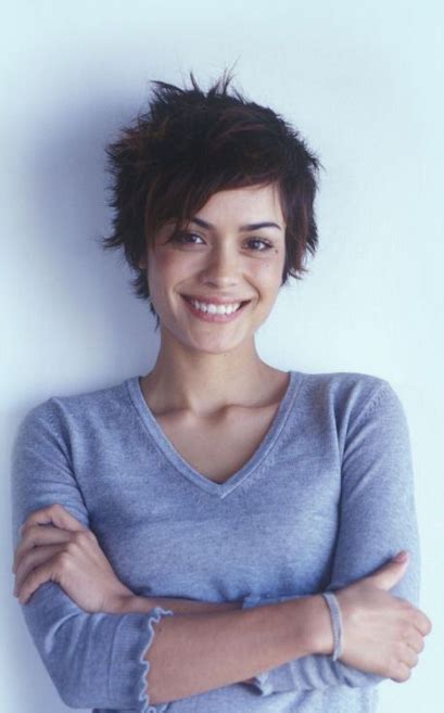 Shannyn Sossamon Hairstyles