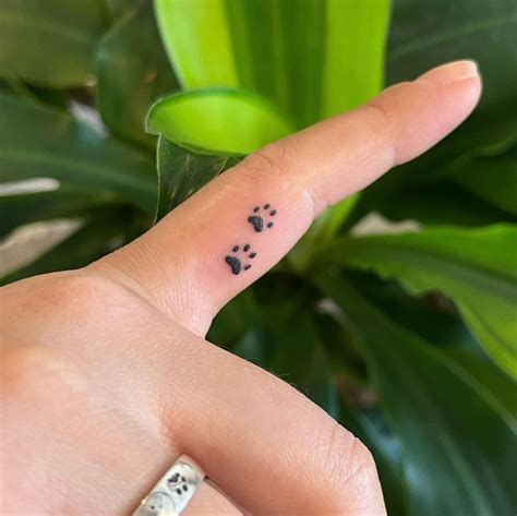 Update 52 Womens Finger Tattoos Best In Cdgdbentre