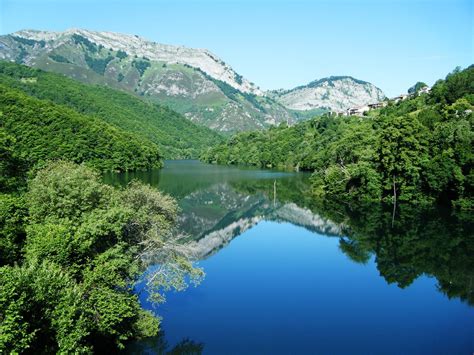 Embalse De Tanes Por Teresalaloba Embalse Del Rio Nal N En Flickr