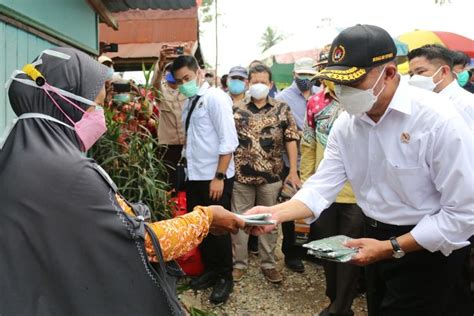 Selain Anak Sekolah Lansia Hingga Ibu Hamil Dapat Bst Pkh Rp Juta Di