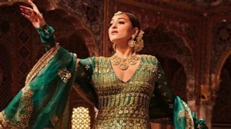 Sonakshi Sinha Is Royal Queen In This Embellished Intricate Lehenga Choli