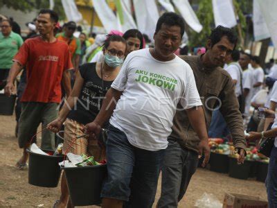 Bingkisan Lebaran Solo Berbagi Antara Foto