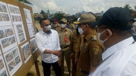 Pengendalian Banjir Di Samarinda Walikota Andi Harun Pantau Penurapan