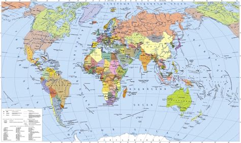 Carte du monde en russe avec les pays et les capitales