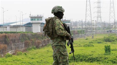 Suben a más de 1 700 los detenidos en Ecuador tras la primera semana de