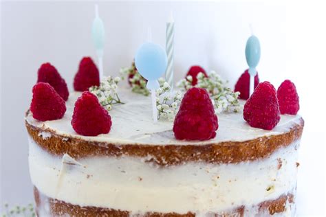 Naked cake aux framboises pour toutes les occasions Pâte à Choup