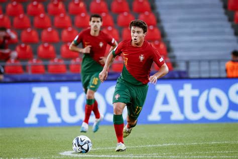 João Neves estreia se nos convocados da Seleção A Nacional de Futebol