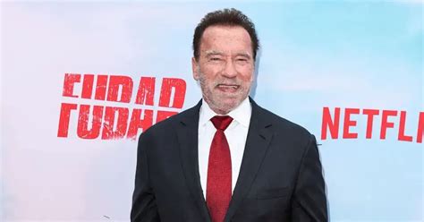 Arnold Schwarzenegger Tells Raunchy Jokes About His Detainment