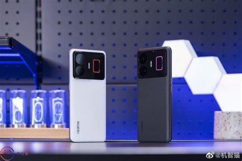 Realme GT Neo 5 Introduced! It Winks With Its Illuminated Design And ...