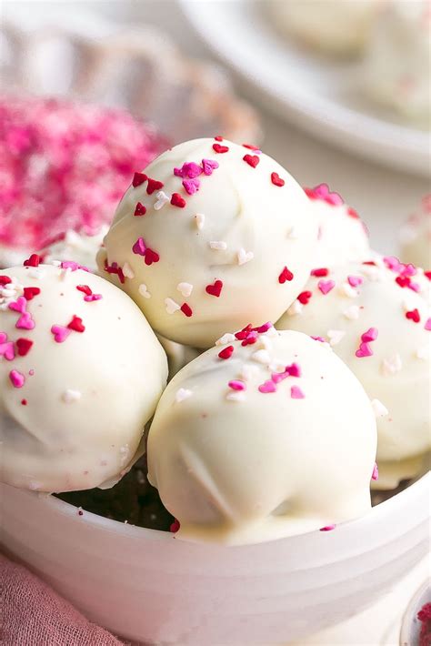 Easy Red Velvet Truffles Cake Balls