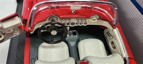 Chevrolet Corvette 1957 Maisto Special Edition 1 18 Rosso Usato Box