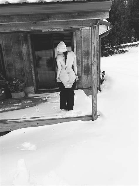 Any Time Is A Good Time To Take Your Clothes Off 🥶 Rexhibitionistfun