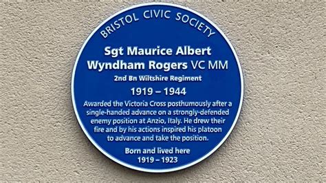 Blue Plaque Unveiled For Courageous Ww2 Soldier Bbc News