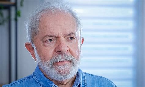 Lula Inácio veta artigo sobre regras facilitava regularização de áreas